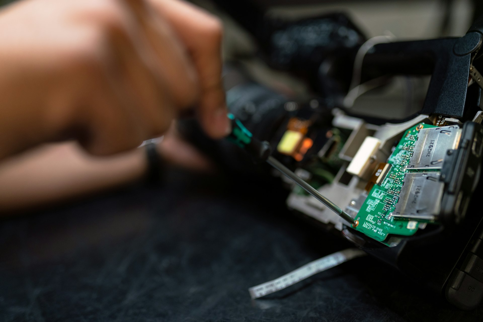24×7 Support: Residential & Commercial Electrical Solutions